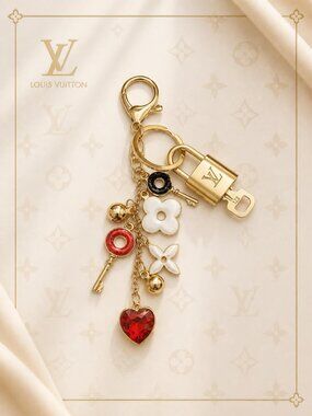 Authentic Louis Vuitton Gold Padlock 🔒 Shiny LV Key + Bag Unbranded Charm